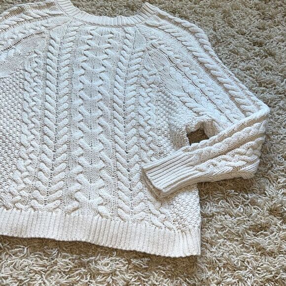 Aerie Womens Chunky Cable Knit Crew Neck Creamy White Pullover Sweater Size M - Picture 13 of 15